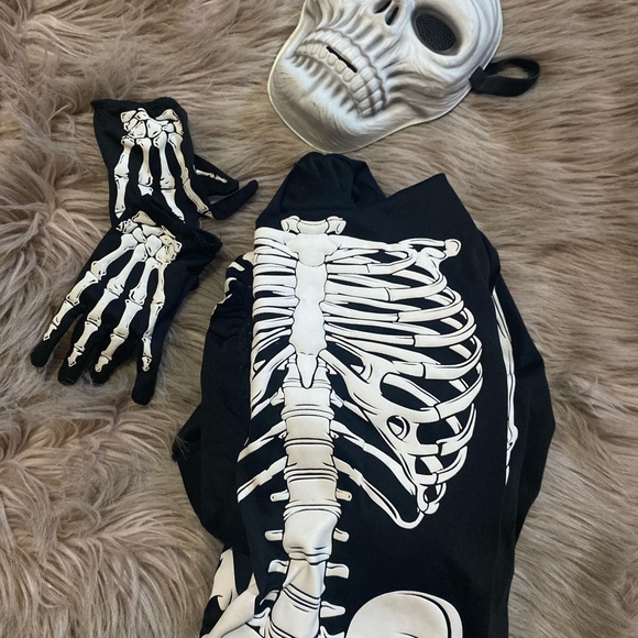 Great condition Spirit Glow Skeleton toddler Costume in size 3T-4T - Picture 8 of 8